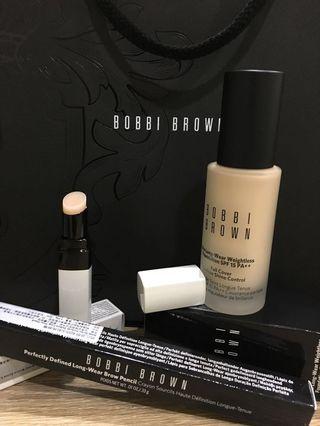 Bobbi brown持久無痕輕感粉底