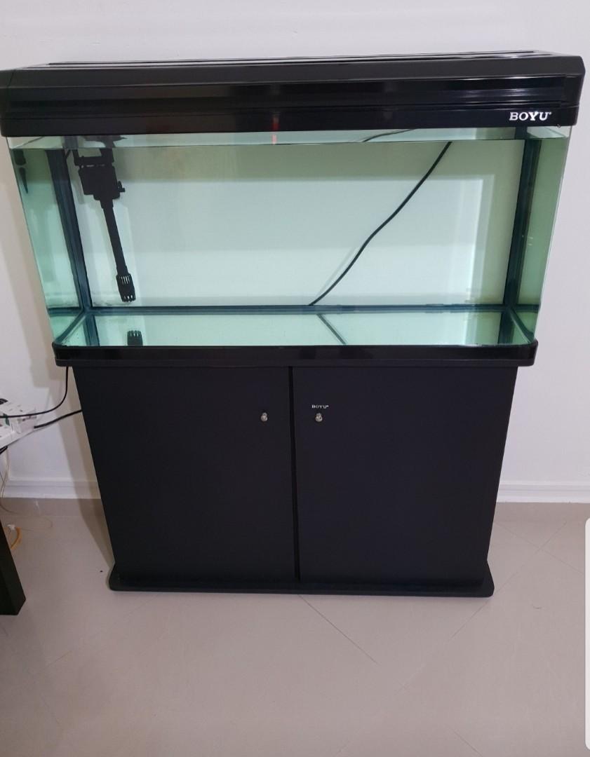 3 Ft Boyu Fish Tank For Sale Pet Supplies For Fish Fish Tanks On Carousell