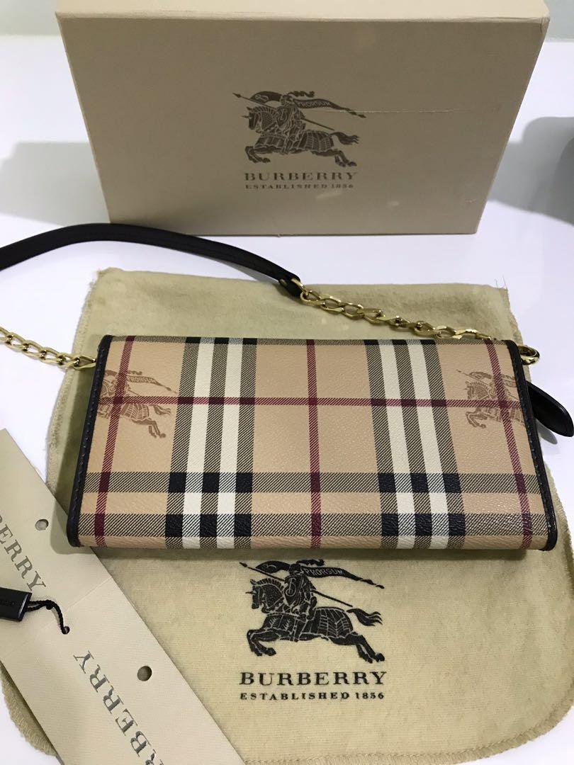 Burberry haymarket sales wallet