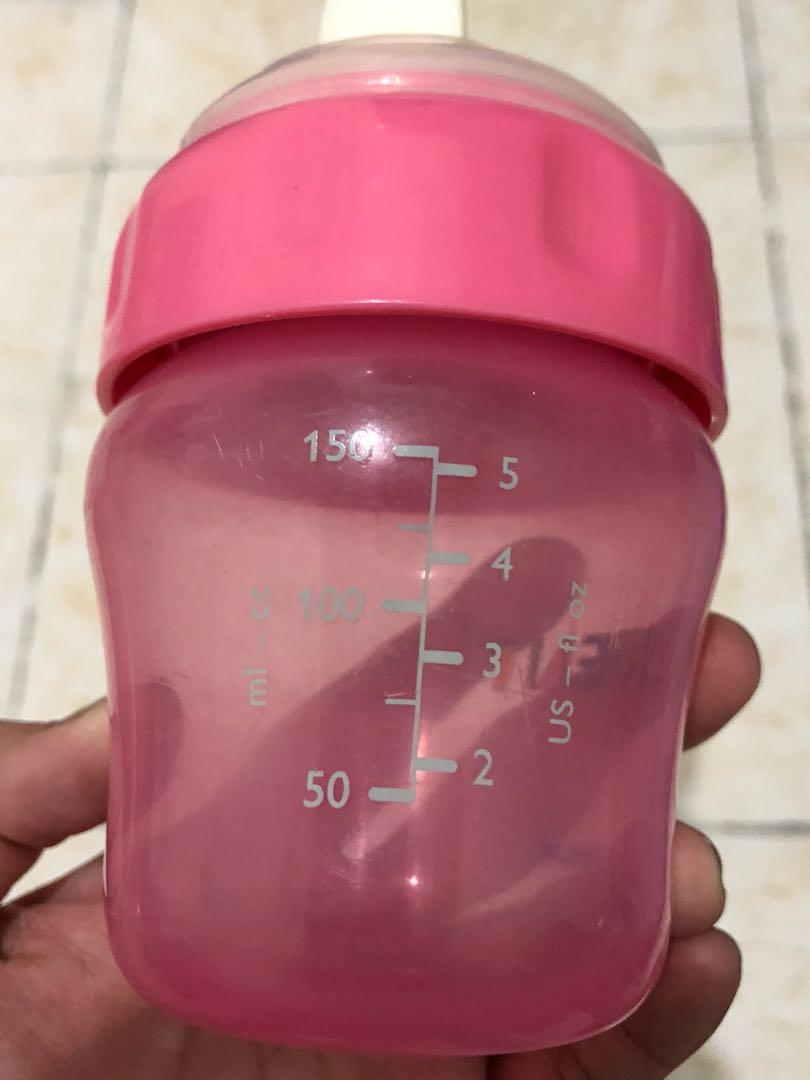 Avent Pink Sippy Cup 5oz (Category: Breastfeeding & Bottle Feeding) located in Pasay City. Submitted by amsterdamn (Listing ID 232918382, Image 3). Description: .