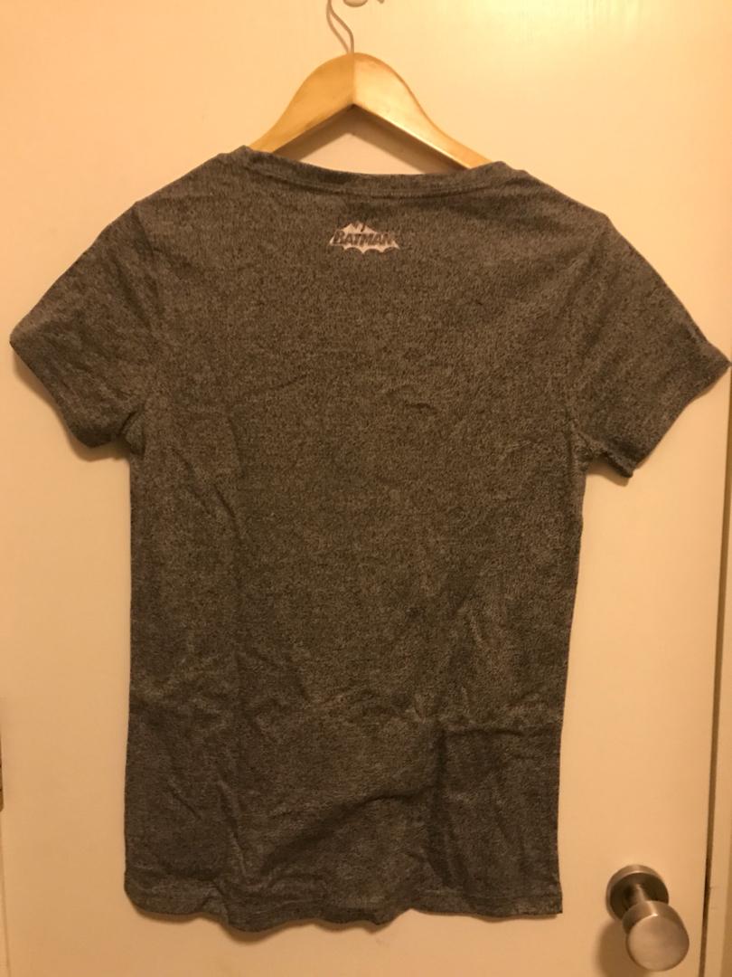 Batman tee （分類：T-shirt）位於 Hong Kong。 由 frenchcorner 提交（商品編號 232932021，圖片 3）。簡介： 。