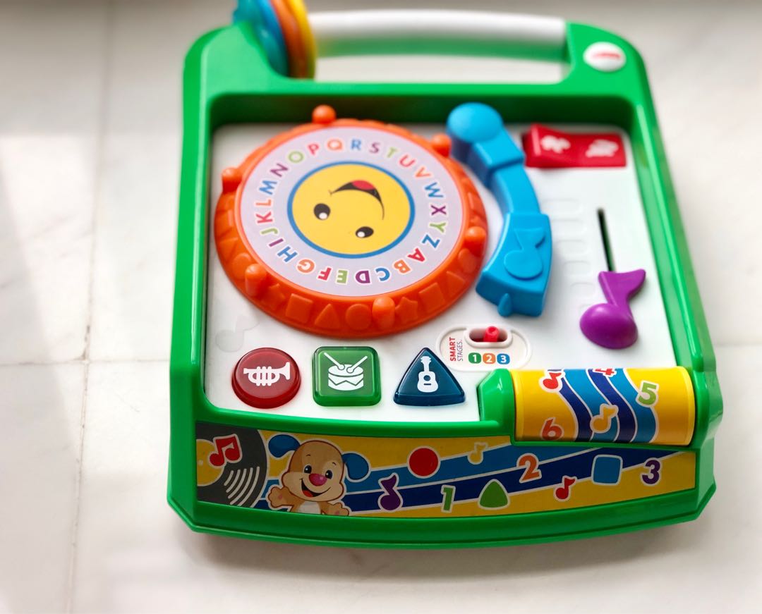 fisher price laugh and learn remix record player