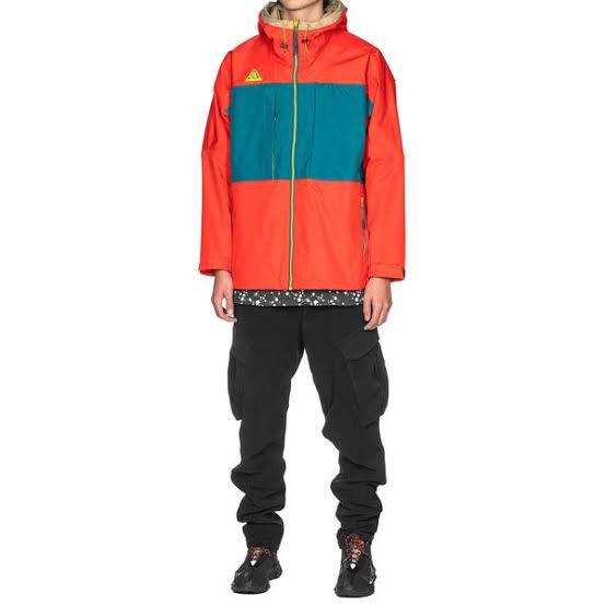 Nike acg anorak habanero red top