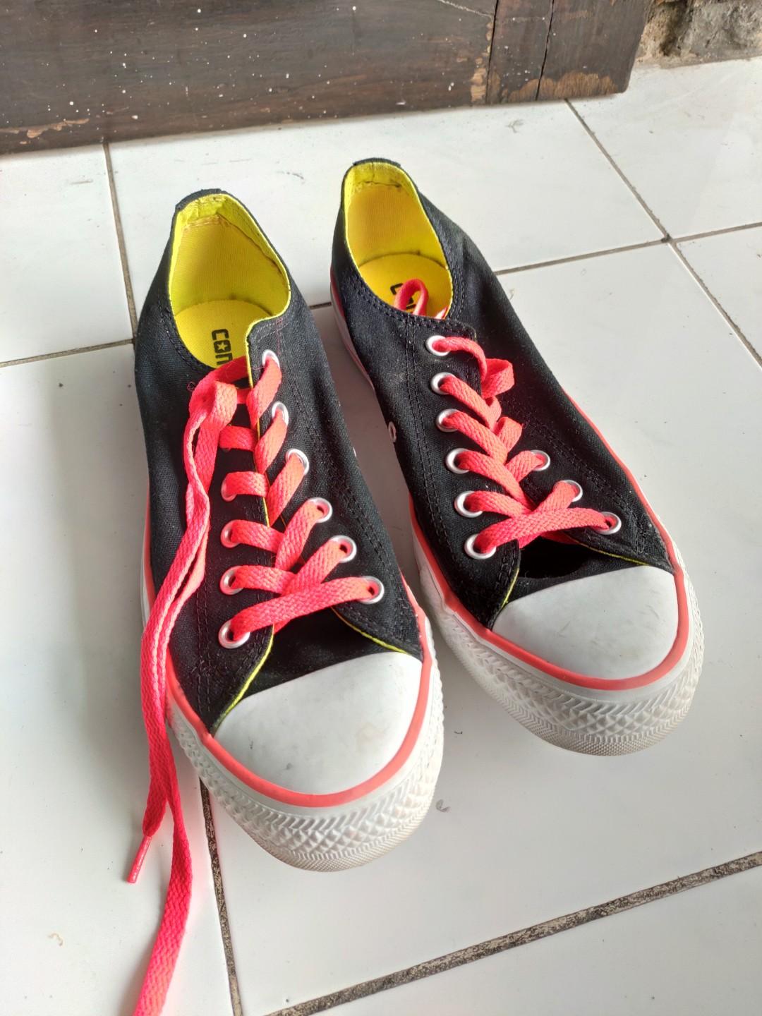 Sepatu Converse Low Black List Pink Women S Fashion Women S Shoes On Carousell
