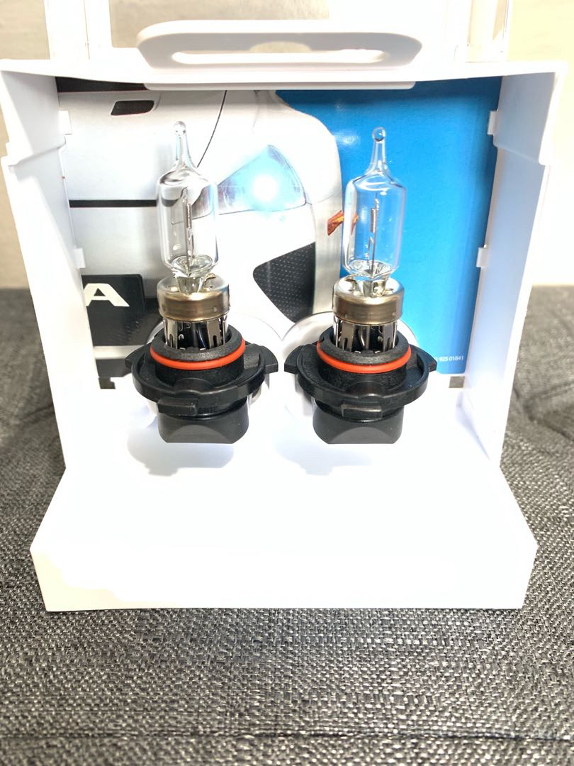 Sylvania 9005 HB3 U 12V 60W Headlight Bulb, Car Accessories ...