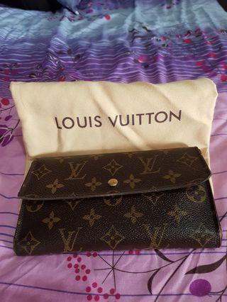 💯% Authentic LV long Wallet
