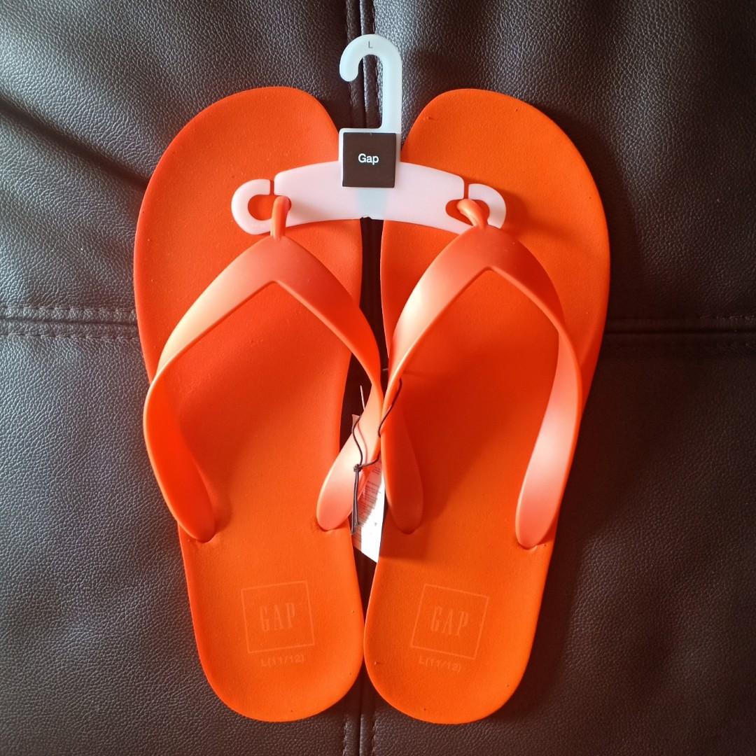gap flip flop sale