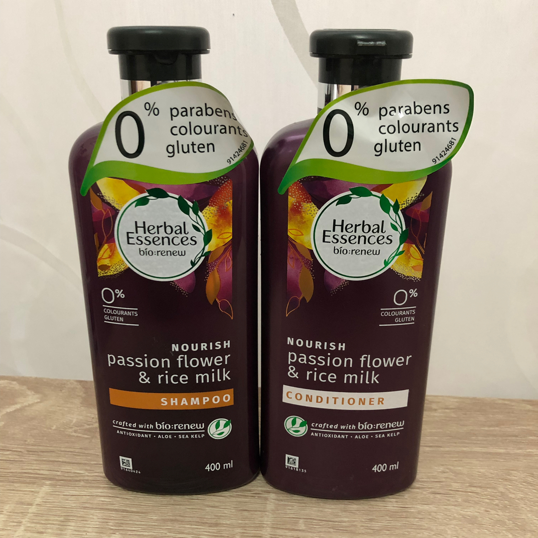 Herbal Essences Nourish Passion Flower & Rice Milk Shampoo 400ml