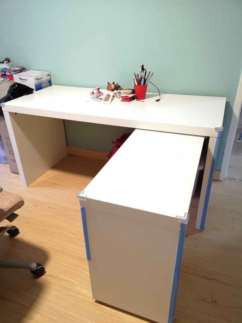 Extendable study hot sale table ikea