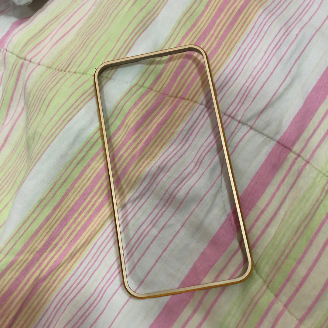 Original Lumee case and bumper iphone 6+ (Category: Cases & Sleeves) located in Quezon City. Submitted by envti (Listing ID 233023466, Image 3). Description: Used a couple of times Selling as a set! #wincbtl.