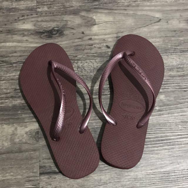 havaianas maroon