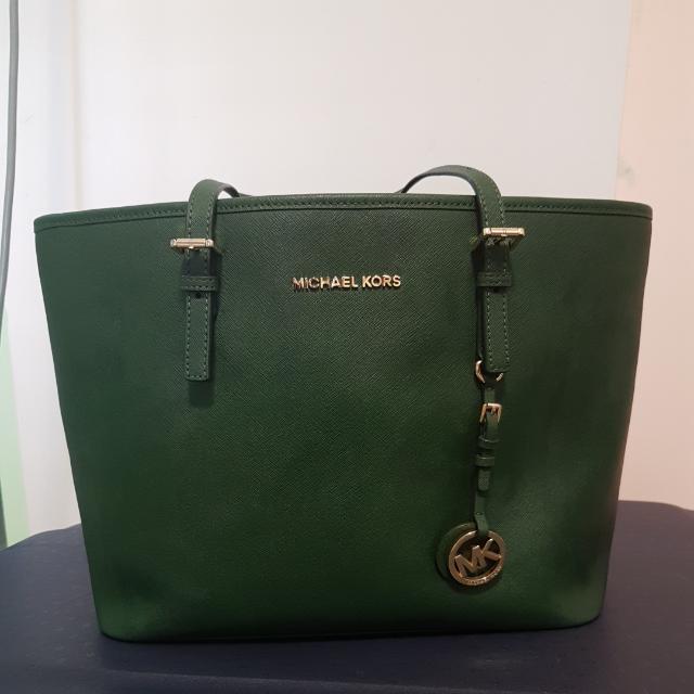 michael kors signature jet set travel