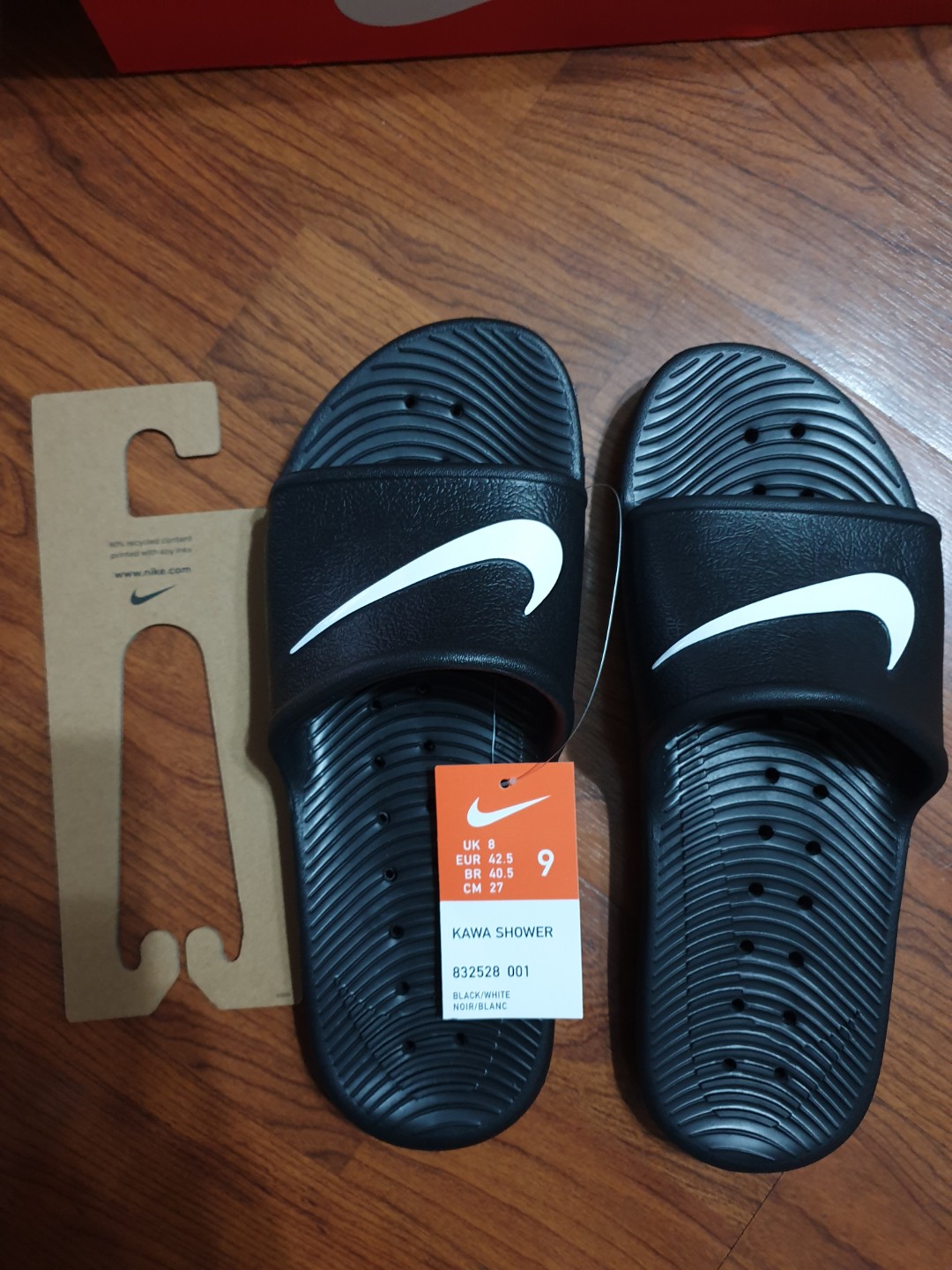 New Authentic Nike Slippers