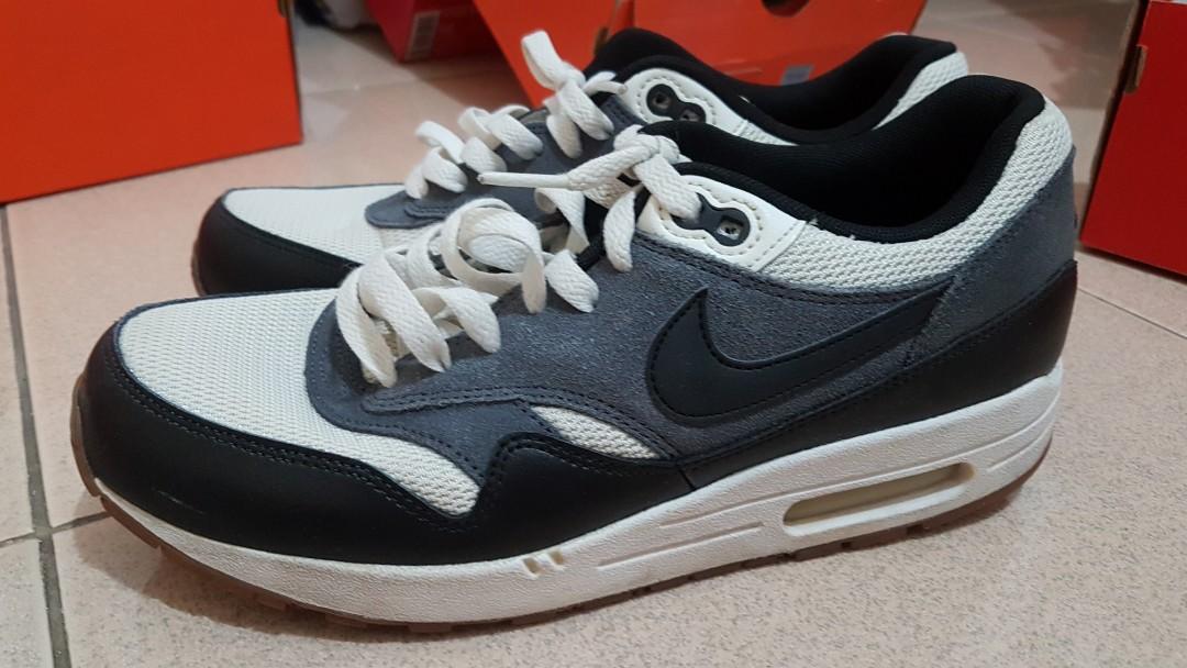air max one essential