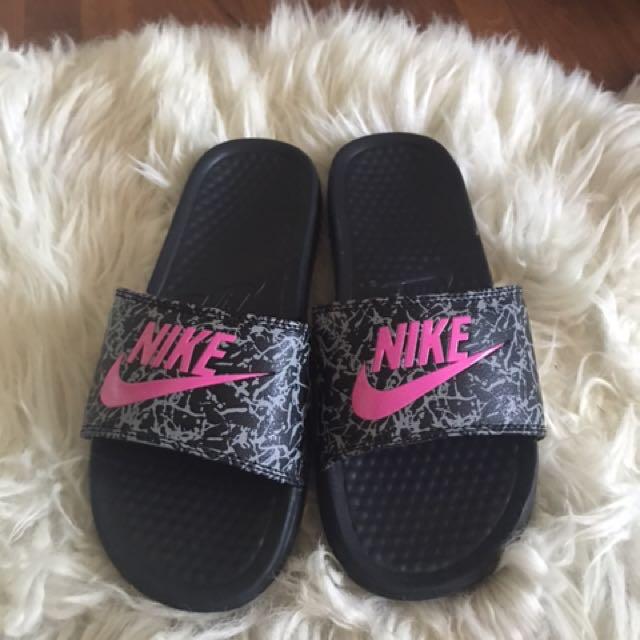 nike fur sandals
