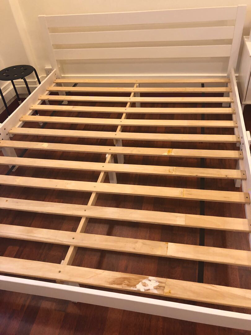 Picket and rail bed frame, Furniture & Home Living, Furniture, Bed