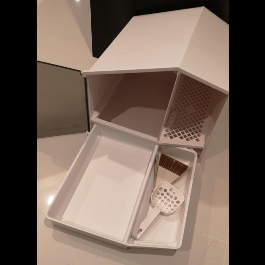 Used Furrytail Glow House Cat Litter Box Pet Supplies For Cats