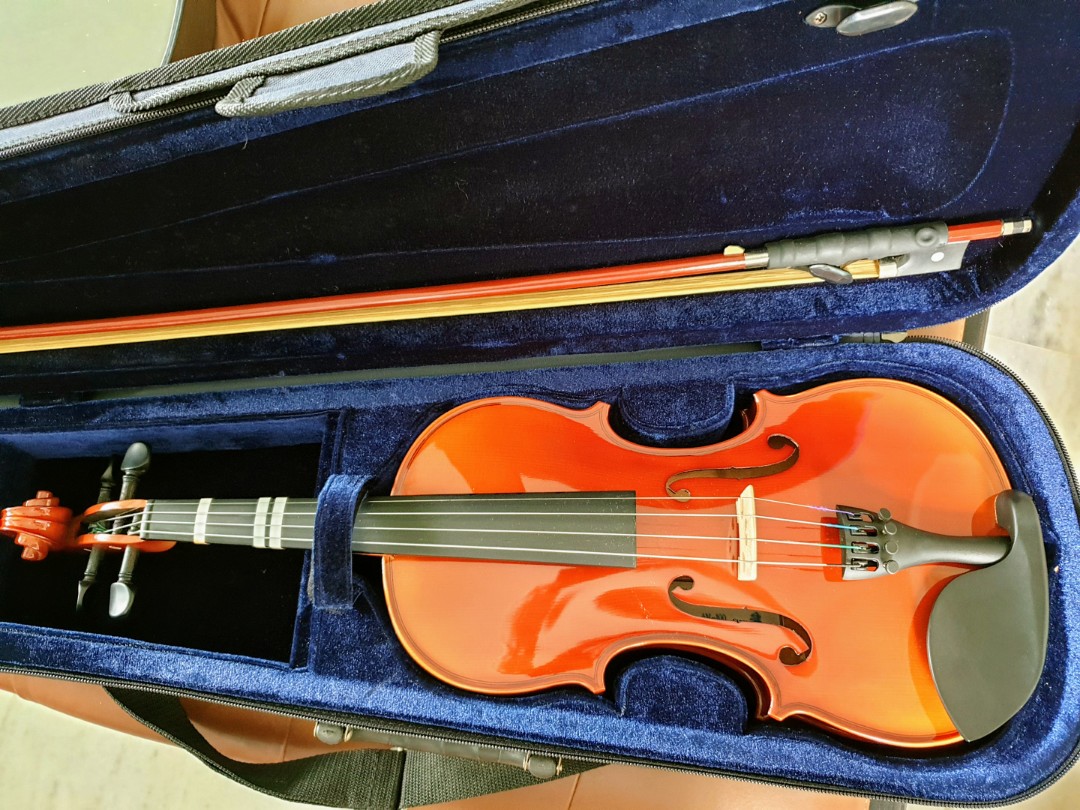 Violin 4/4 (Great for Suzuki violin class), Hobbies & Toys