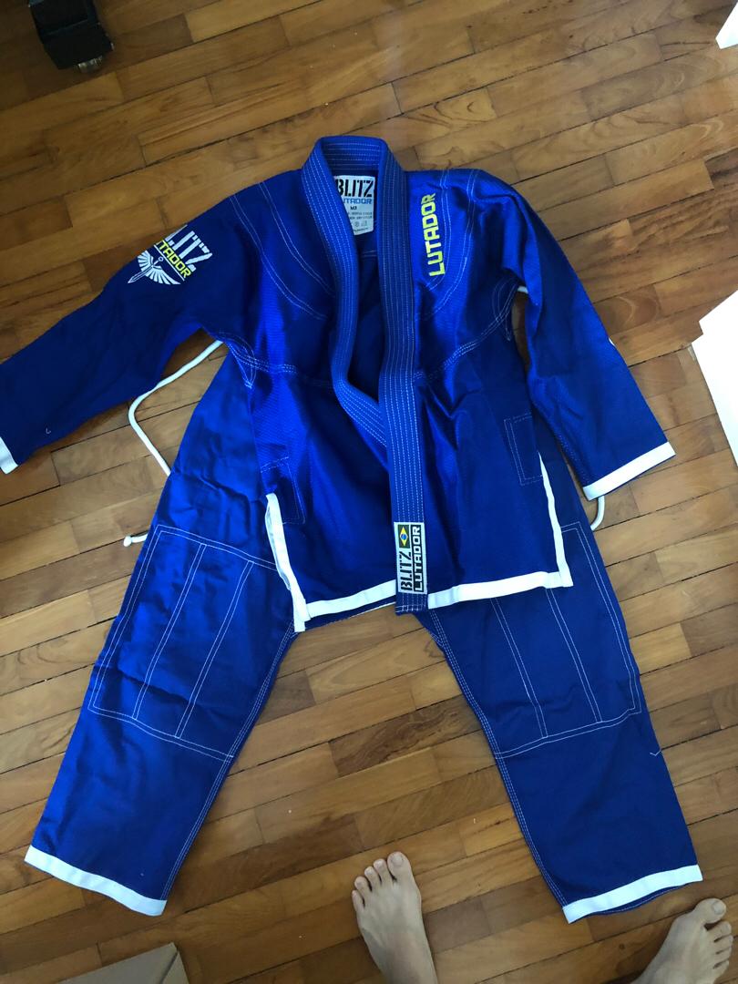 Blue Bjj Gi Brazilian Jiu Jitsu Gi Babies Kids Boys Apparel 8 To 12 Years On Carousell Use todas as habilidades de luta para ganhar uma luta livre. carousell