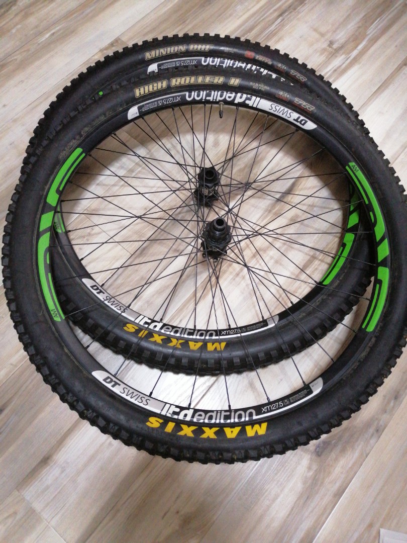 DT Swiss 27.5 Wheelset non boost Sports Equipment Bicycles