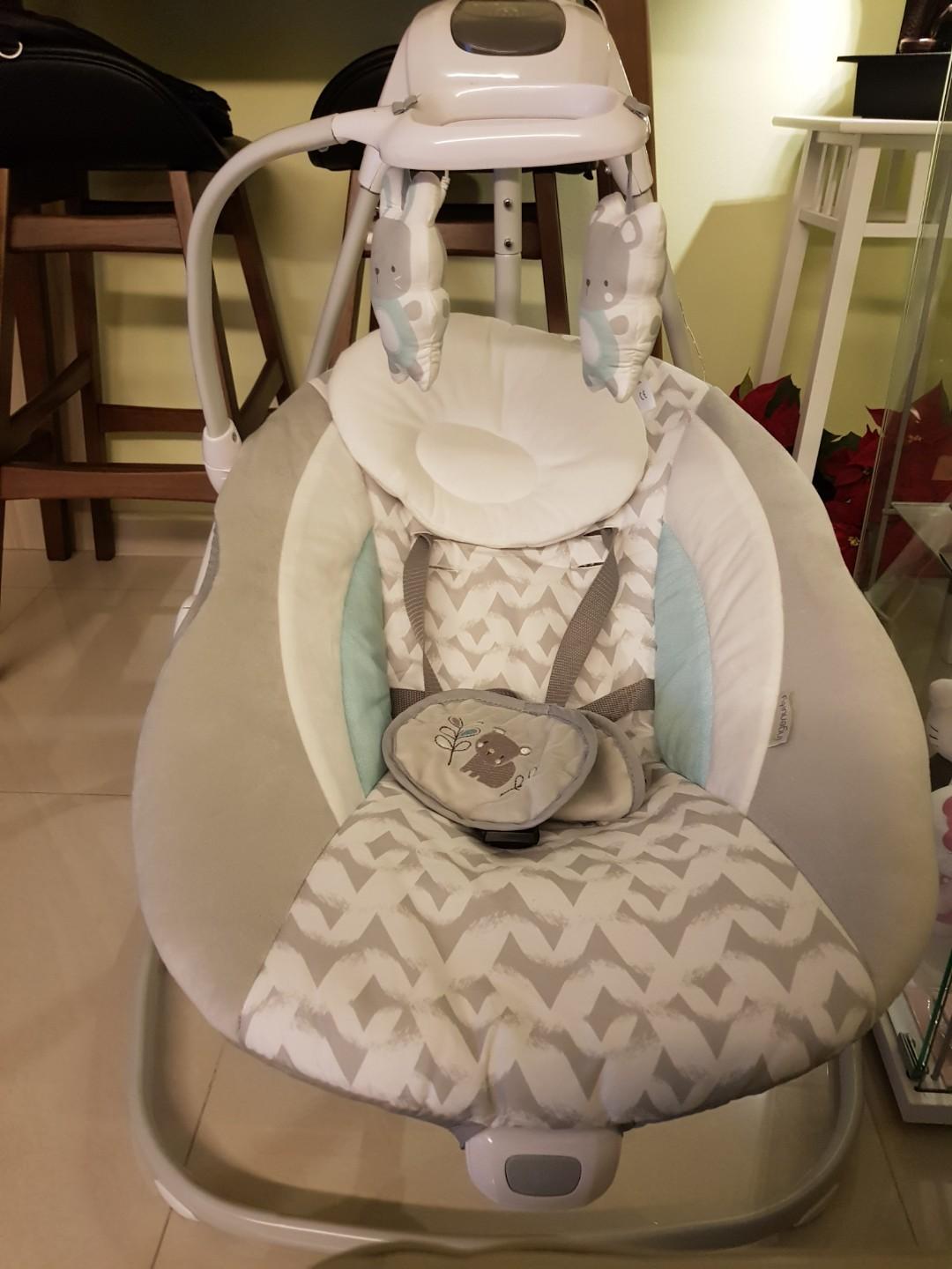 Electronic rocker, Babies & Kids, Infant Playtime on Carousell