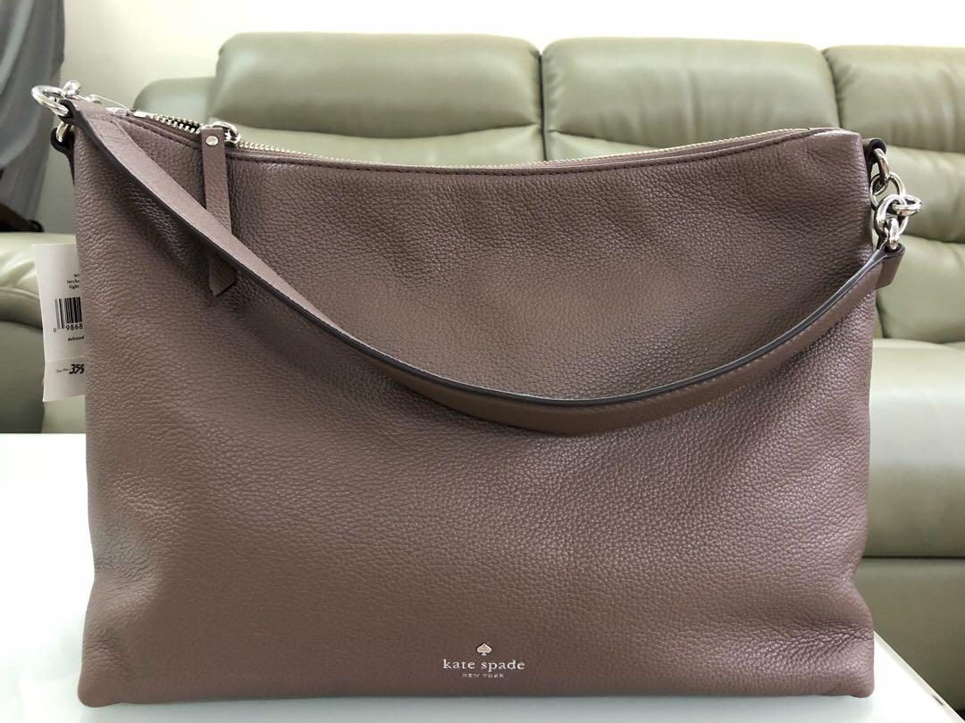 Larchmont Avenue Alena 2024 favors