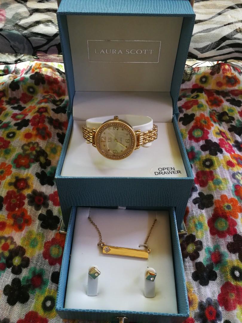 Laura Scott Watch with necklace and 