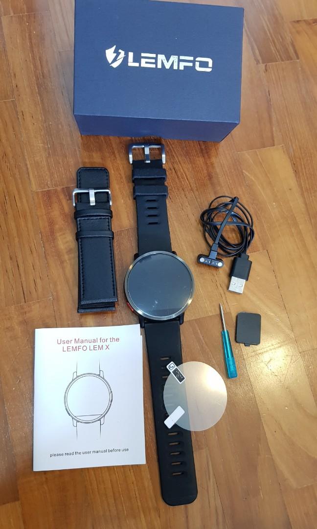 LEMFO LEM X 4G Smartwatch Phone Android 7.1 MT6739 Quad Core 1GB