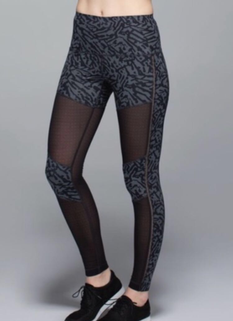 Lululemon Hot To Street Mesh Leggings 