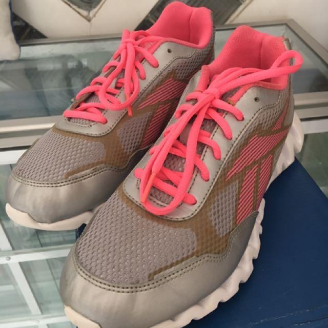 reebok z tech shoes