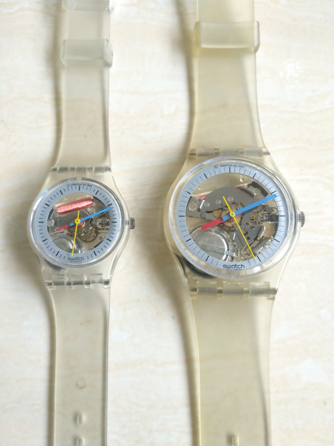 Sepasang Swatch vintage jellyfish 1985, Barang Mewah, Jam Tangan di  Carousell