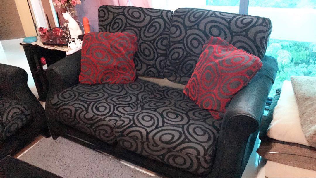 Sofa (Category: Sofas) located in Singapore. Submitted by amielreign (Listing ID 233159922, Image 3). Description: Center table not included 83 x 35 x30 inches big sofa 56 x 35 x 30 small soafa .
