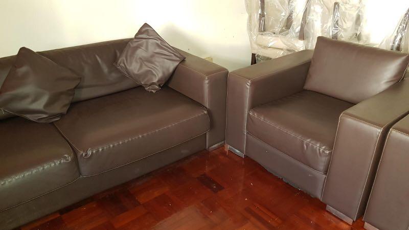 Sofa Set (Category: Sofas) located in Singapore. Submitted by weiselee (Listing ID 233226578, Image 1). Description: 3 Seater Sofa + 2 Arm Chairs + 3 Pillows In good condition Dimension of 3 Seater Sofa 81.5" (Width) x 34" (Depth) x 23.5" (Height) Dimensions of 2 x Arm Chair 38" (Width) x 34" (Depth) x 23.5" (Height) Self Collect.