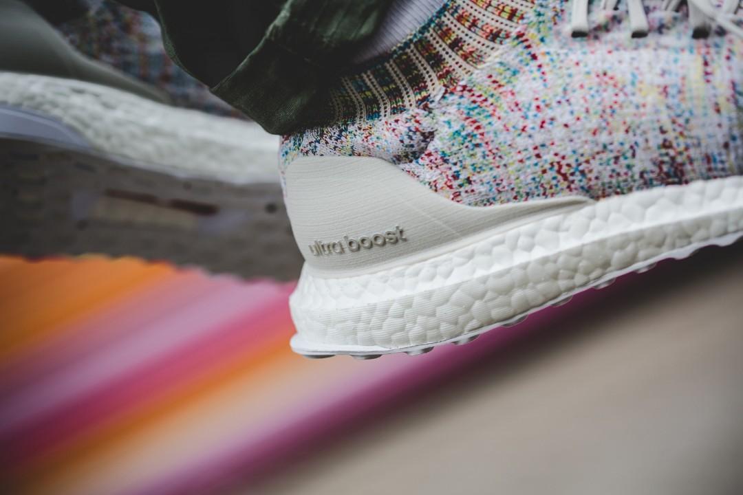 ultra boost uncaged shock cyan
