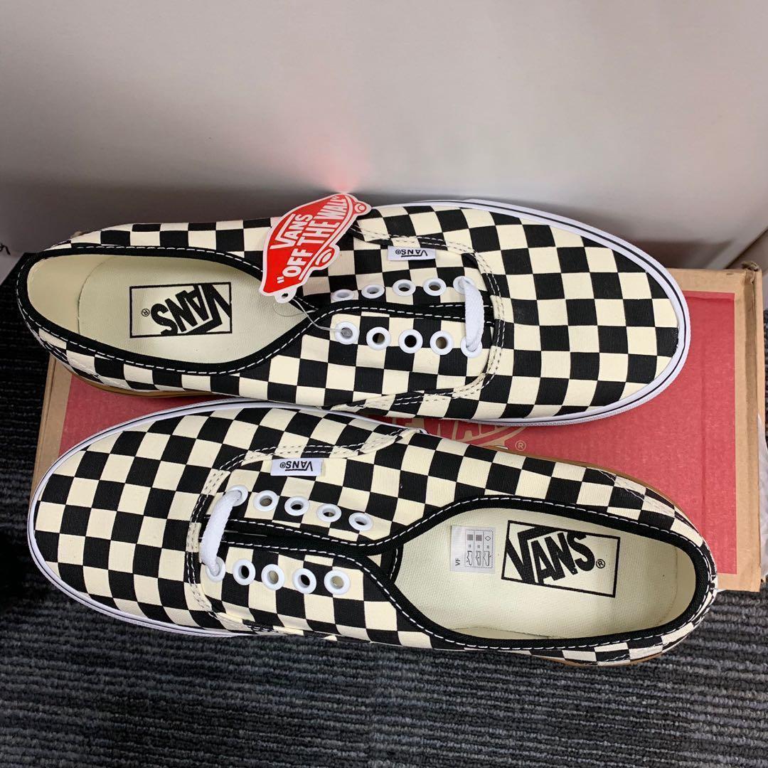 vans 42.5
