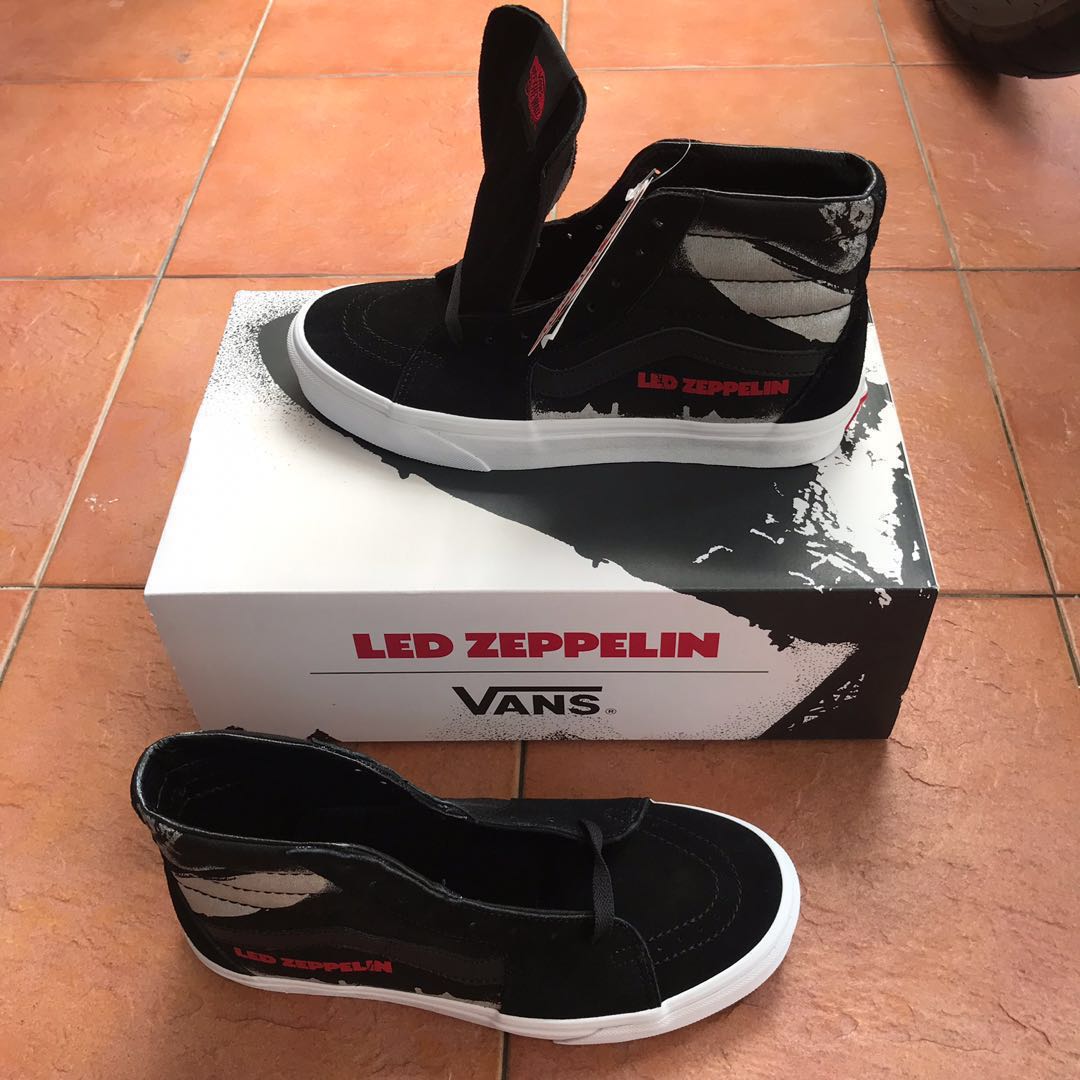 vans queensbay