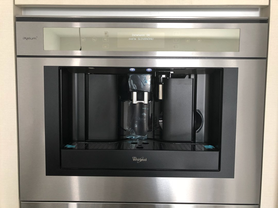 Whirlpool coffee machine brand new, Home Appliances, Kitchenware on