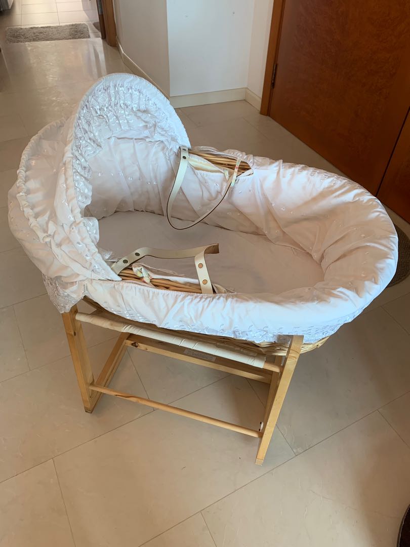 wicker baby bassinet with stand