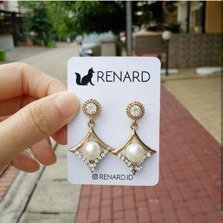 Luwe  Earring/ anting cantik / anting / anting manis / anting imut / anting lucu / anting pesta / anting fashion/ anting import / anting keren / antinng murah / anting cakep / anting murmer