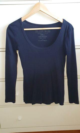 Black long sleeved top