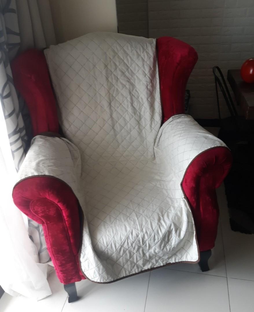 LAST PRICE! Big Accent chair 3k each (Category: Chairs) located in Quezon City. Submitted by zzlapuz (Listing ID 233380077, Image 1). Description: Used but not abuse.. with cover since day 1 kya no stain. Pick up.or via lalamove in Pasig Blvd near shaw blvd pasig. By schedule for viewing or pick up. NO HAGGLING super mura na po yan Rfs: change furnitures.