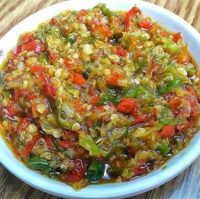 Ayam Geprek Sambal Merah Ijo Makanan Minuman Kue Kue Di Carousell
