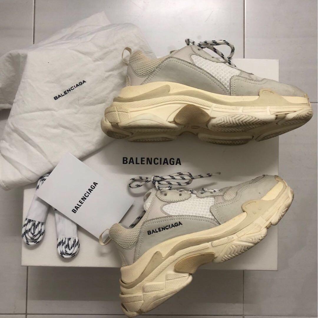 Sneakers pink Balenciaga Triple S Black Pink that is on the