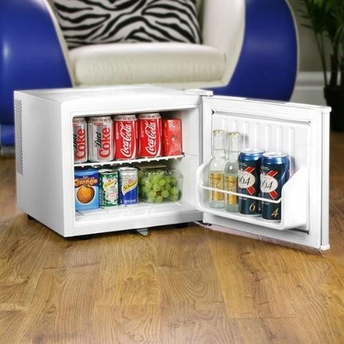 271 ChillQuiet Mini Fridge 17ltr White bardrinkstuff Quiet Running