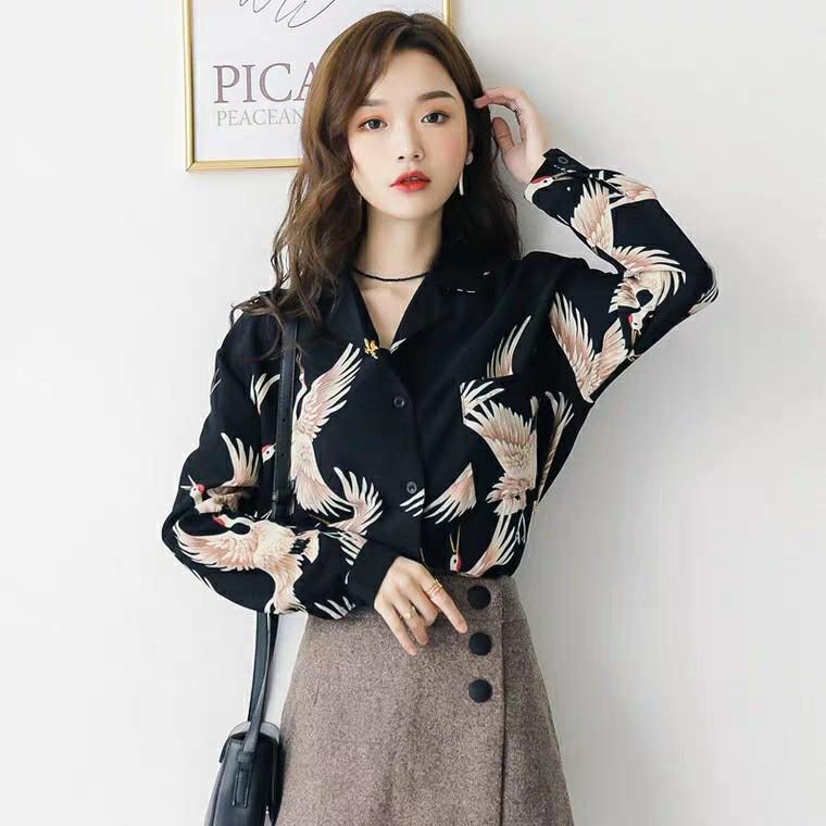 Crane Pattern Blouse (Category: Blouses) located in Kuala Lumpur. Submitted by jamiewardrobe90 (Listing ID 233347595, Image 1). Description: Saiz: Free Size Brand: Japan.