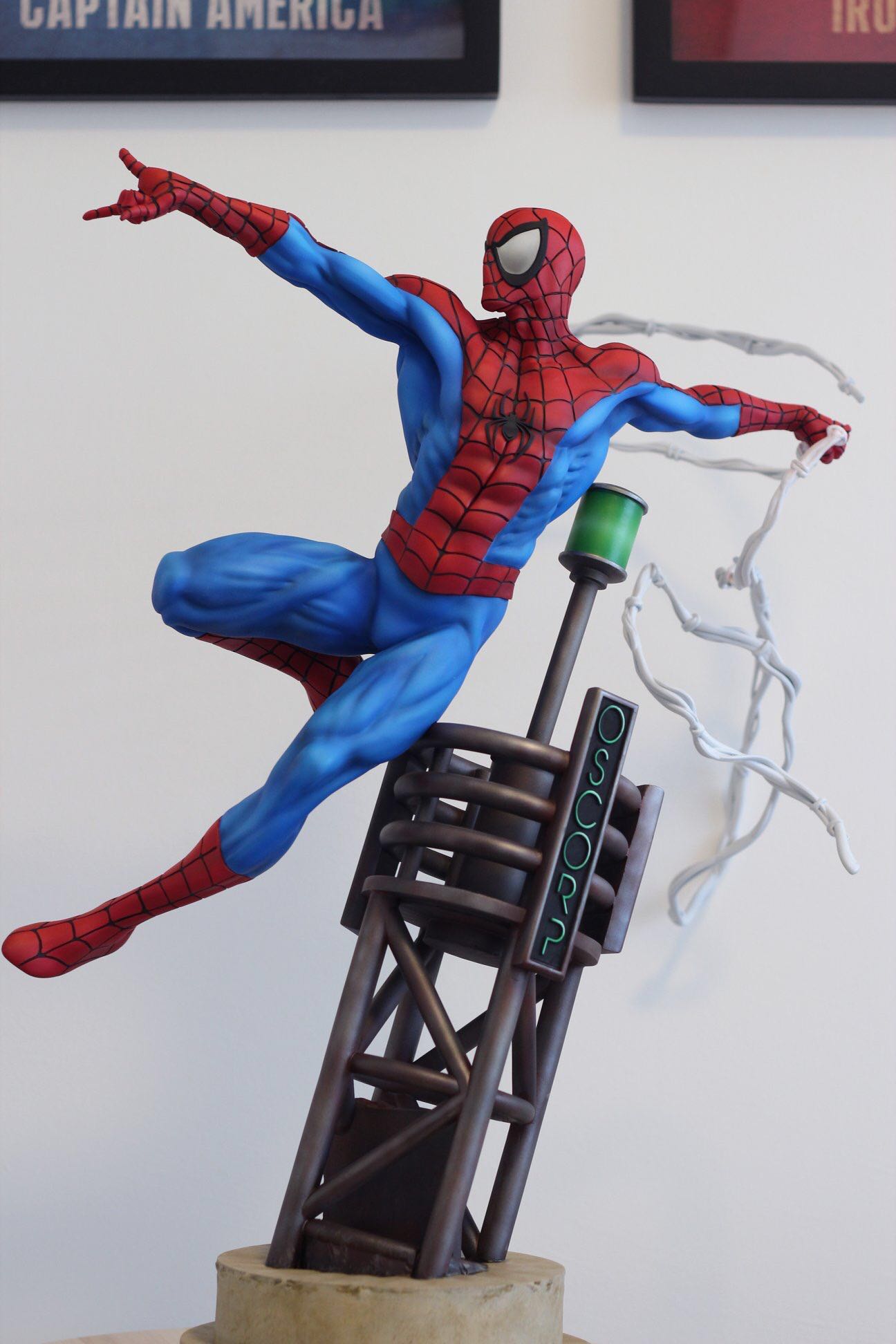 Custom 1/4 Erick Sosa Spiderman SpiderMan Statue, Hobbies & Toys, Toys