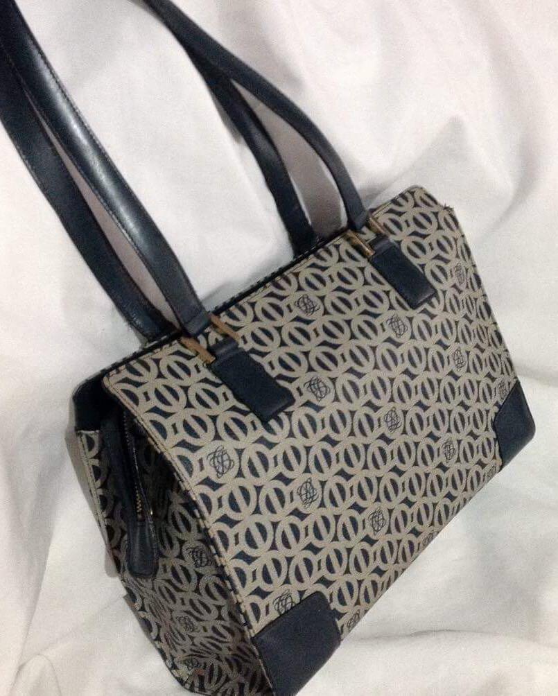 LOUIS QUATORZE PARIS CLUTCH BAG, Luxury, Bags & Wallets on Carousell