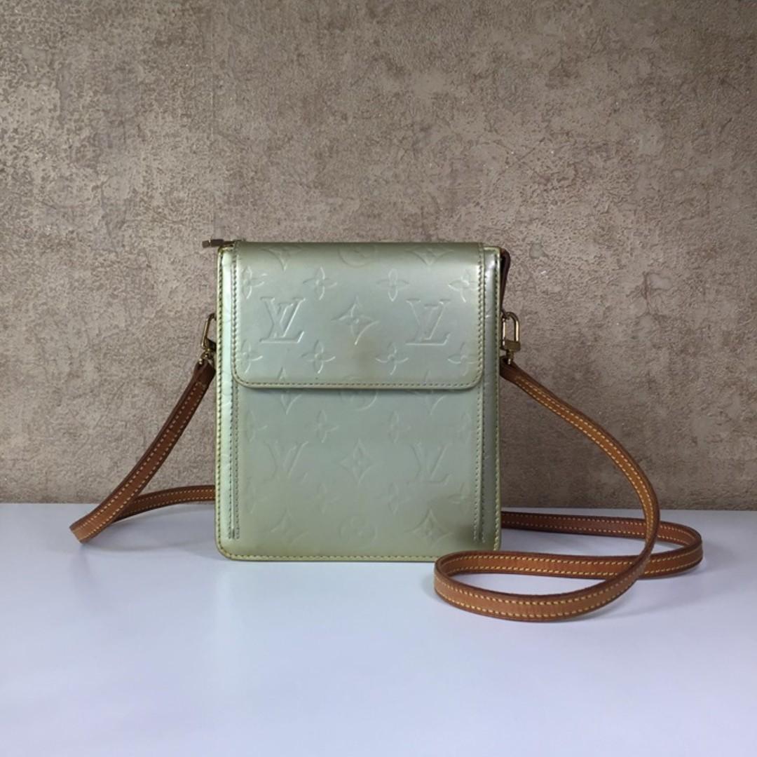 Louis Vuitton Vernis Mott, Luxury, Bags & Wallets on Carousell