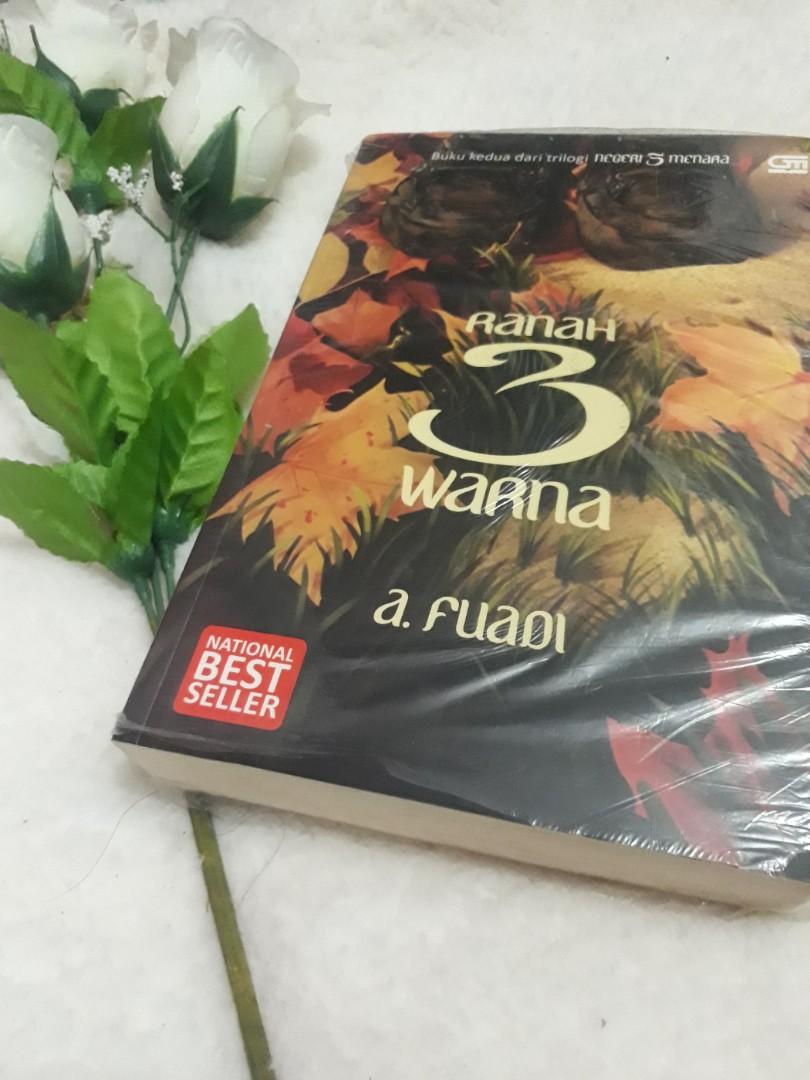 Sale New Novel Ranah 3 Warna Buku Kedua Negeri 5 Menara Buku Alat Tulis Buku Di Carousell
