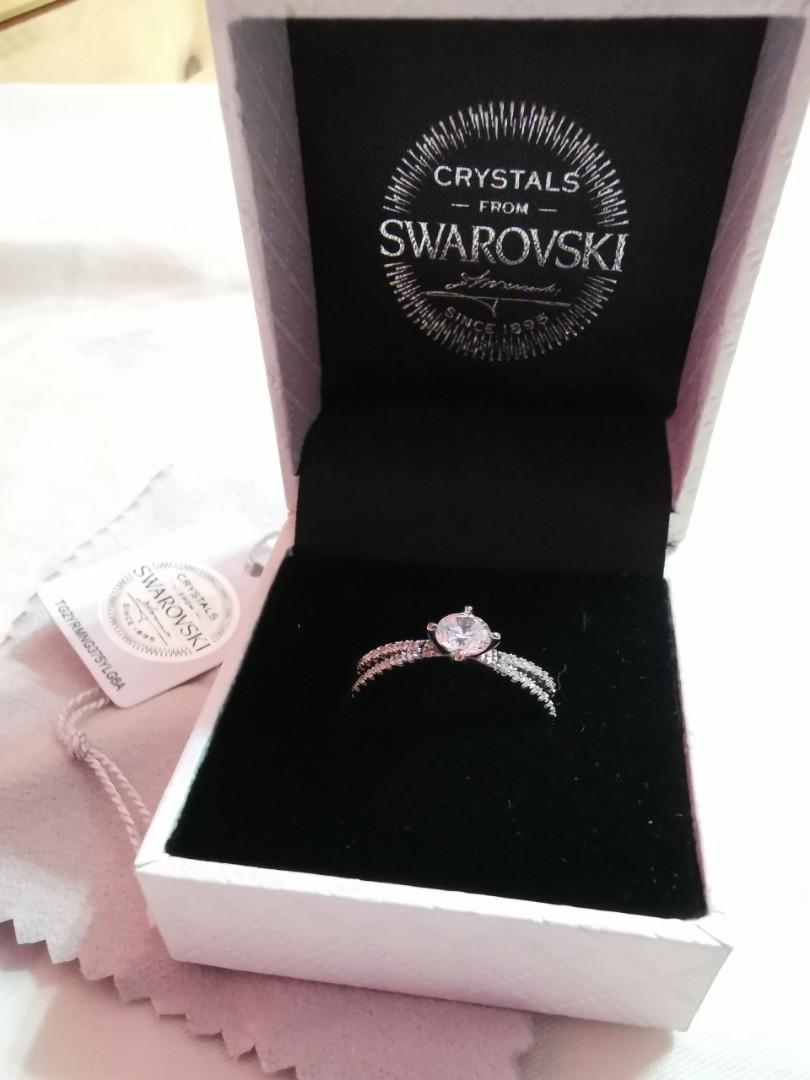 Her discount jewellery ring